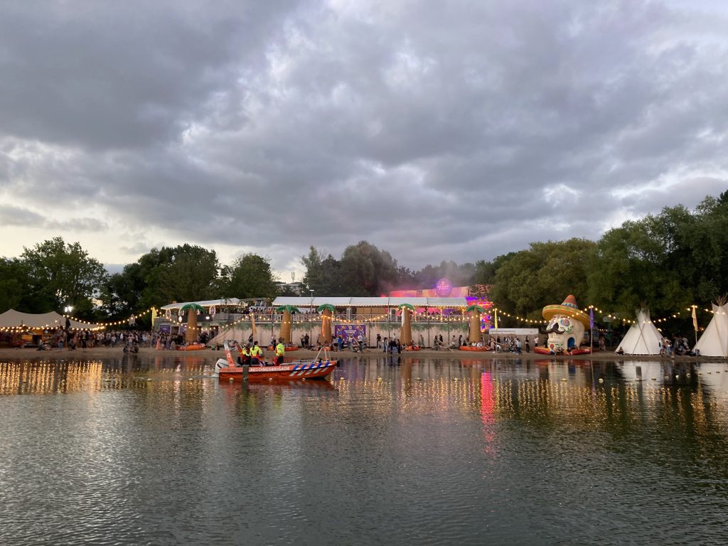 Bewaking Hoorn zingt Hollands